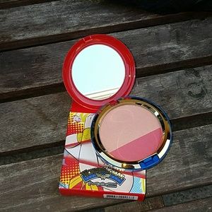 MAC Wonder Woman Collection Blush